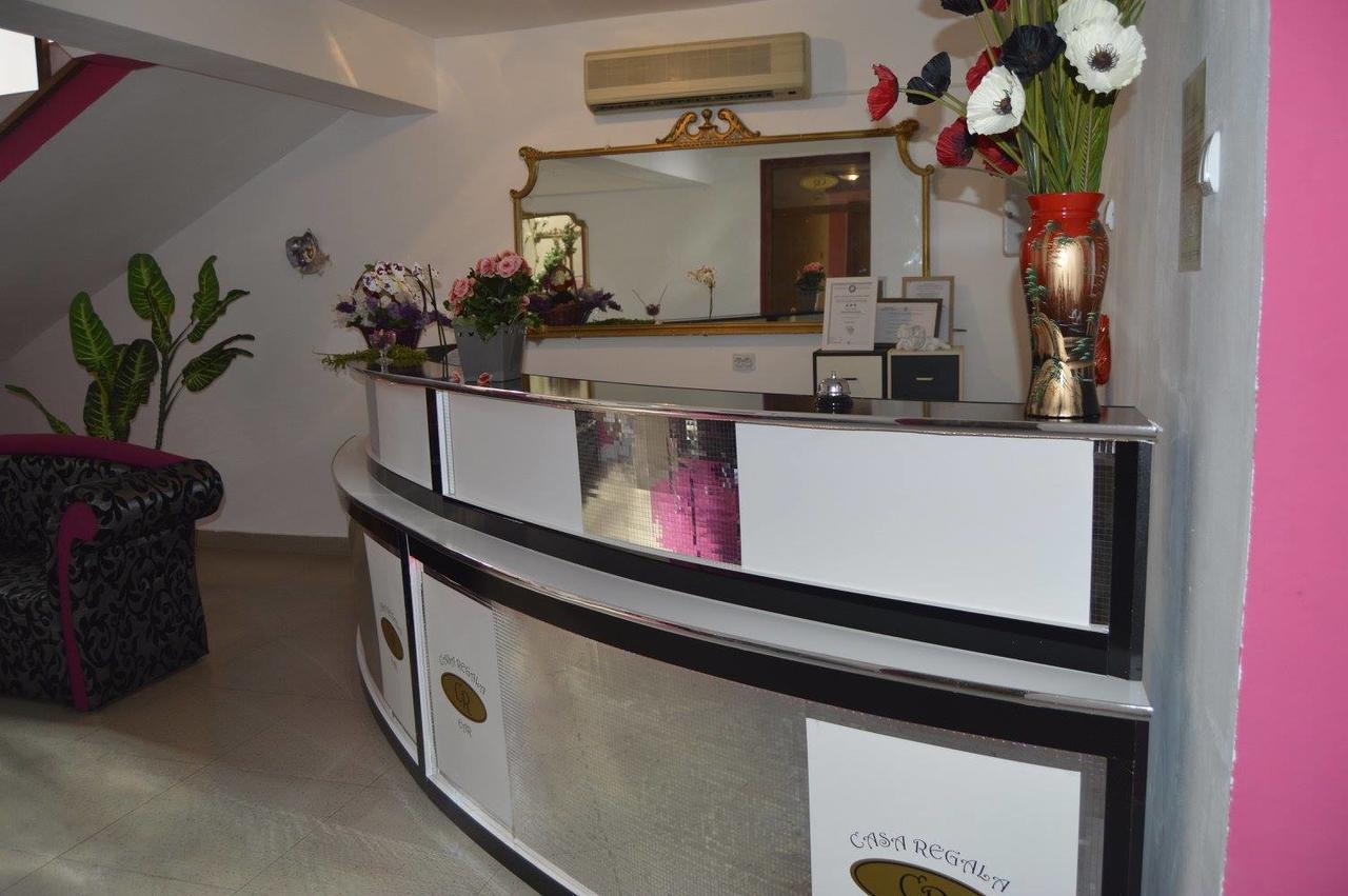 Casa Regala Ear Hotel Craiova Exterior photo